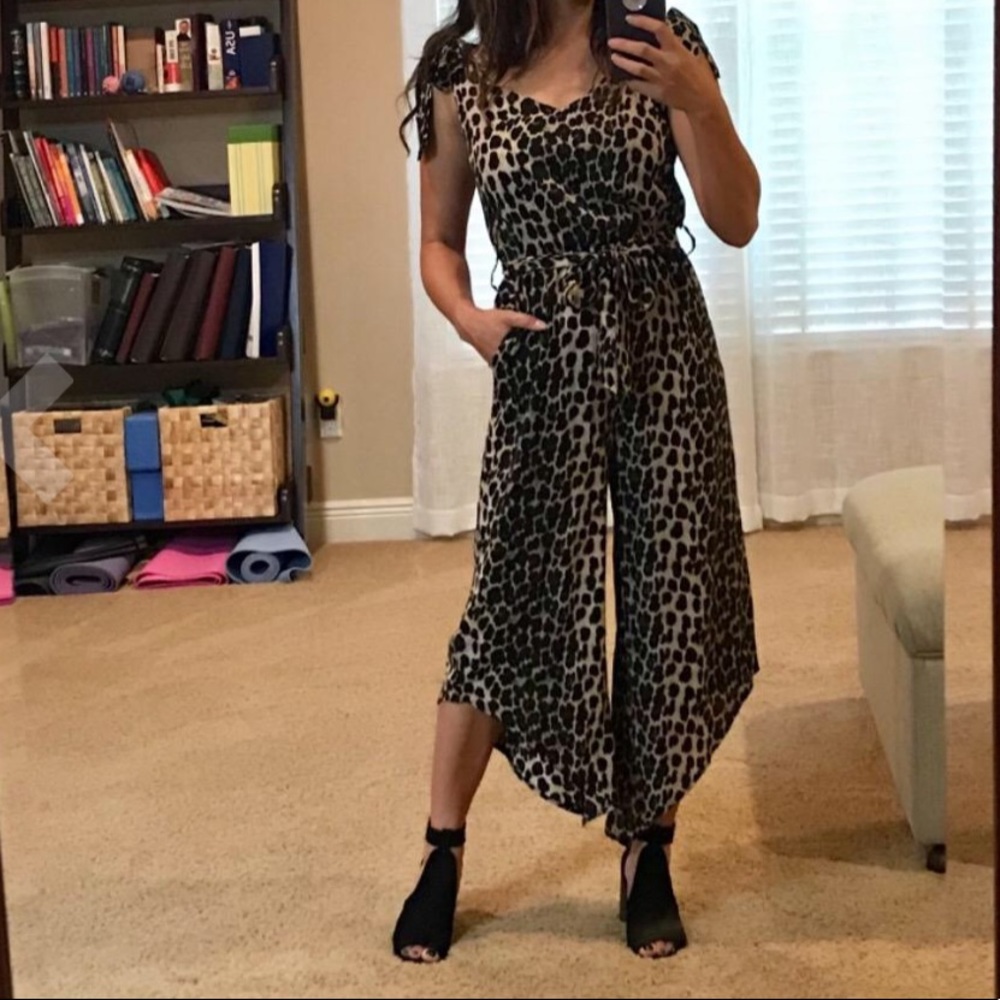Leopard print jumpsuit/ romper/ pantsuit